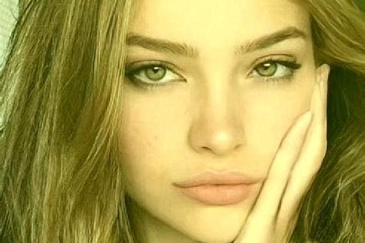 Willow, 23, a blonde brown-eyed latina companion based in Roing. Offering Deep French Kissing, Prostate Massage, Erotic Massage. Available for incall and out...