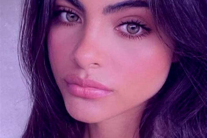 Willow, 23, a brunette grey-eyed middle eastern companion based in Gueluembe. Offering Duos, Striptease, Prostate Massage, Tantra. Available for incall and o...