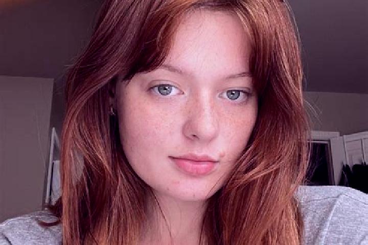 Willow, 23, a red brown-eyed indian companion based in Luxia. Offering GFE, Domination, Girlfriend Experience. Available for incall and outcall, overnight bo...