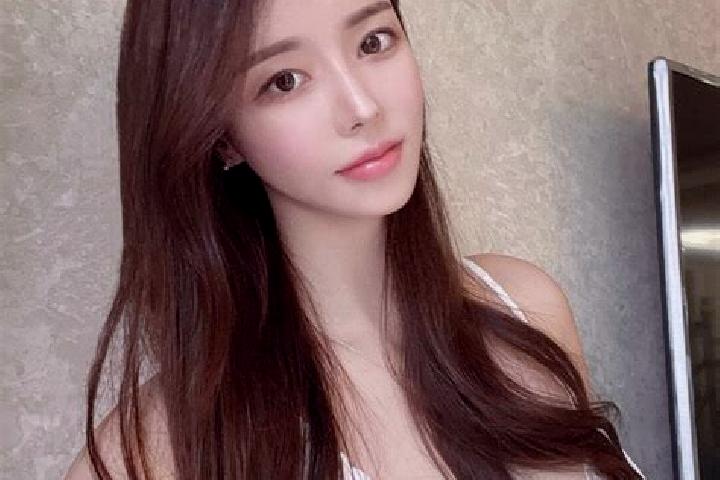 Willow, 23 — Escort in Huiqu, China
