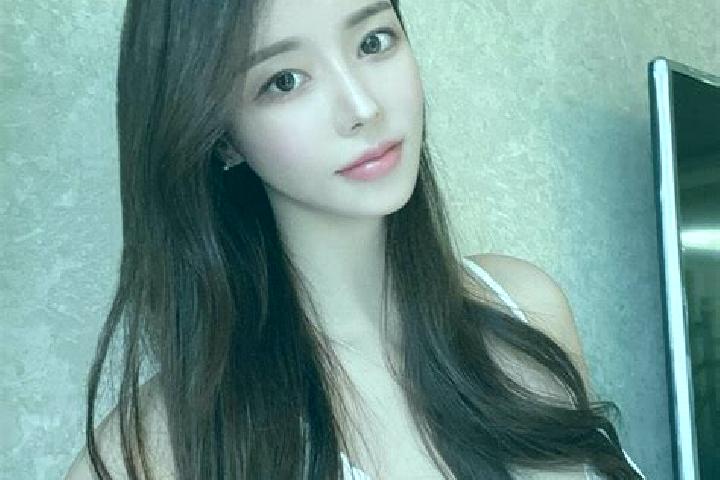 Willow, 23 — Escort in Laiwu Qu, China