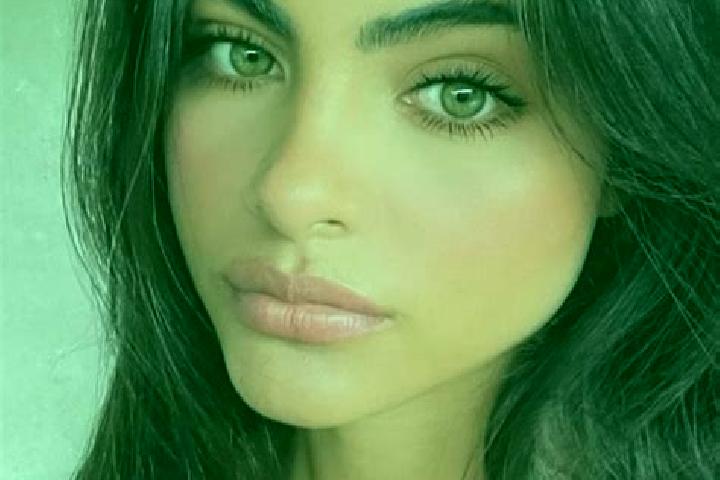 Willow, 24, a auburn green-eyed middle eastern companion based in Brouwershaven. Offering Massage, Couples, Deep French Kissing, A-Level. Available for incal...