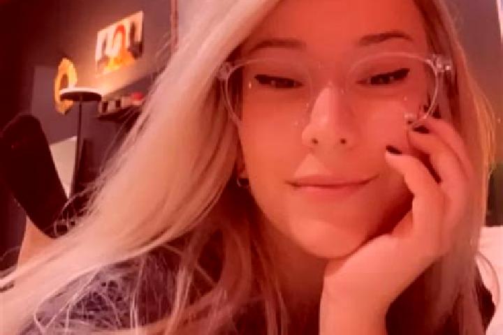 Willow, 24, a blonde brown-eyed mixed companion based in Romilly-sur-Andelle. Offering GFE, CIM, Duos, Erotic Massage, Travel Companion. Available for incall...