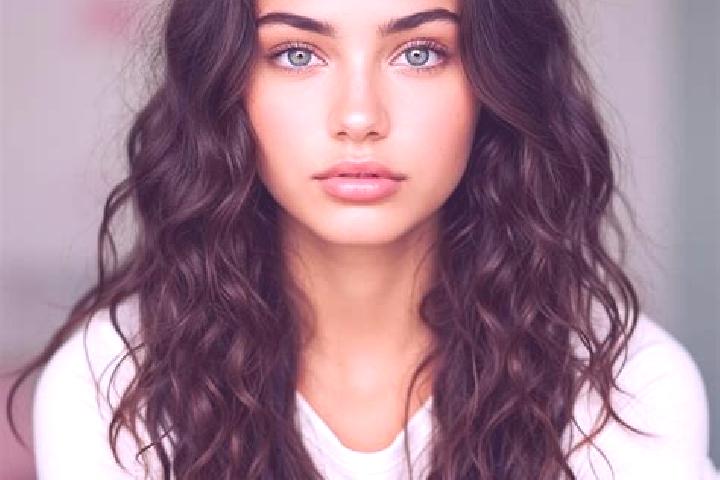 Willow, 24, a brunette grey-eyed mediterranean companion based in Campina Grande. Offering Couples, BDSM, GFE, Striptease, Duos. Available for incall and out...