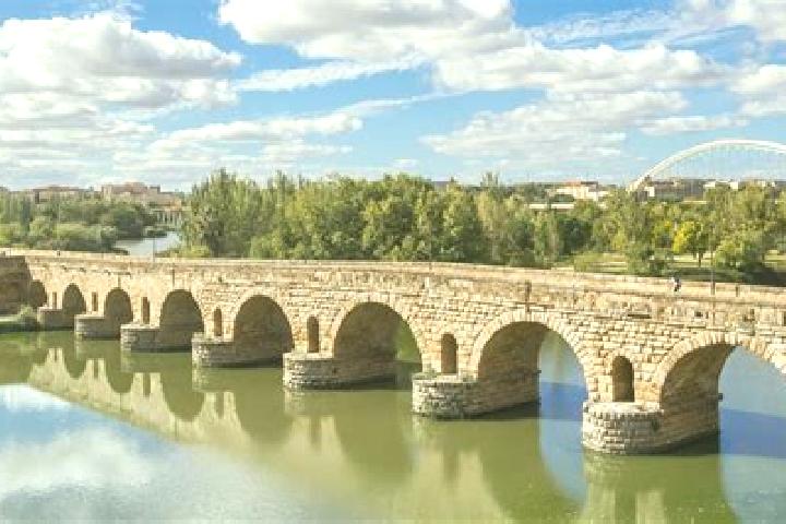 Willow, 24 — Escort in Castronuevo de Esgueva, Spain