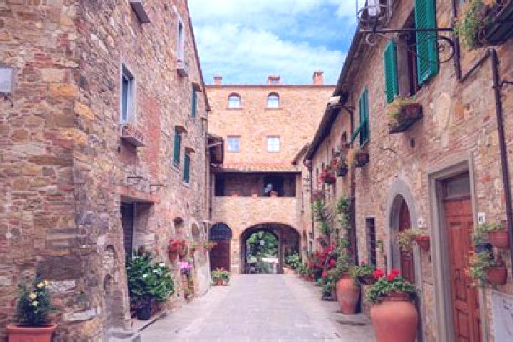 Willow, 24 — Escort in Poggio di Roio, Italy