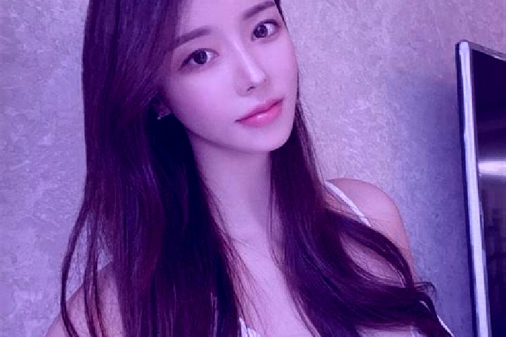 Willow, 24 — Escort in Qingyangyi, China