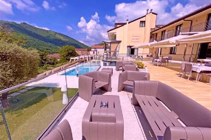 Willow, 24 — Escort in Telese Terme, Italy
