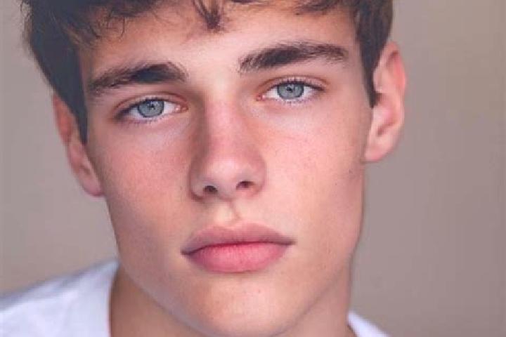Willow, 25, a black brown-eyed caucasian companion based in Vlachokerasia. Offering A-Level, Girlfriend Experience, Deep French Kissing, Roleplay, Erotic Mas...