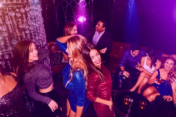 Willow, 25, a blonde brown-eyed asian companion based in Beurey-sur-Saulx. Offering Striptease, Travel Companion. Available for incall and outcall, overnight...