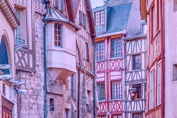 Willow, 25 — Escort in Lyon 09, France