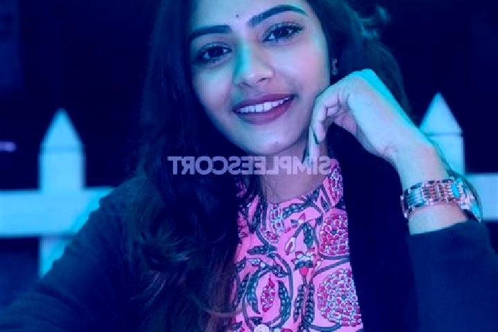 Willow, 25 — Escort in Raebareli, India