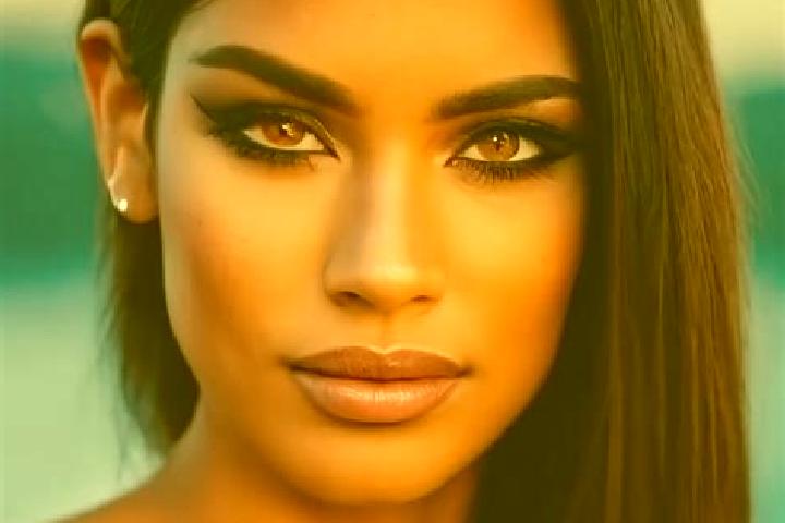 Willow, 26, a auburn dark-eyed latina companion based in Ganshoren. Offering Domination, Overnight, Party Girl. Available for incall and outcall, overnight b...