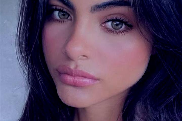 Willow, 26, a brunette green-eyed middle eastern companion based in Al Qusais 1. Offering Erotic Massage, BDSM, 69. Available for incall and outcall, day and...