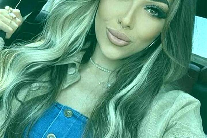 Willow, 26, a dark blonde brown-eyed middle eastern companion based in Spindleruv Mlyn. Offering OWO, CIM, Fetish. Available for incall and outcall, overnigh...