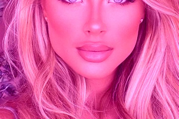 Willow, 26, a dark blonde hazel-eyed latina companion based in Murliganj. Offering Erotic Massage, Striptease, Fetish, Couples. Available for incall and outc...