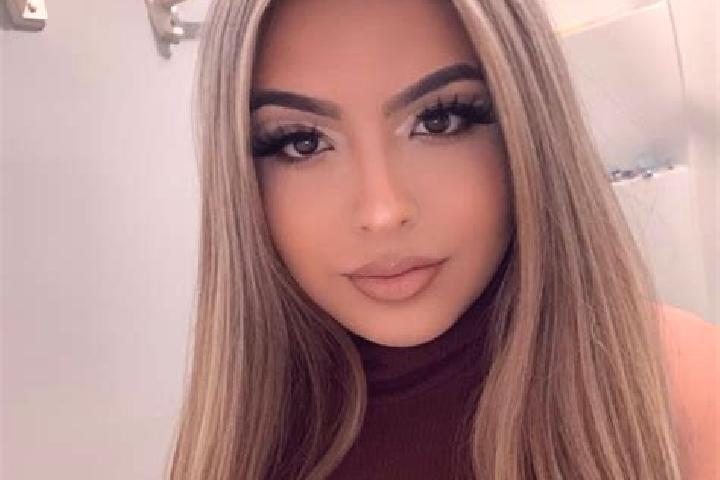 Willow, 26, a red blue-eyed mixed companion based in Darmanesti. Offering Party Girl, 69, Couples, A-Level. Available for incall and outcall, day and evening...