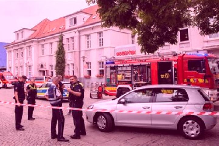 Willow, 26 — Escort in Gruenstadt, Germany