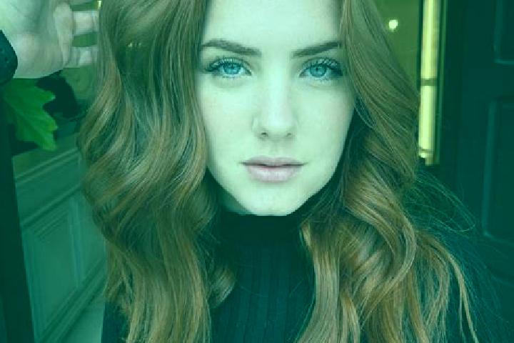 Willow, 27, a auburn blue-eyed middle eastern companion based in Taijing. Offering CIM, Girlfriend Experience, Erotic Massage, Party Girl. Available for inca...