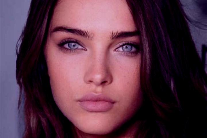 Willow, 27, a brunette blue-eyed ebony companion based in Bueyuekcavuslu. Offering Duos, Massage, Dinner Date, Erotic Massage. Available for incall and outca...