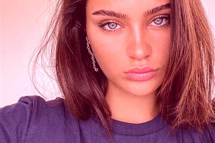Willow, 27, a brunette blue-eyed mixed companion based in Dhone. Offering BDSM, OWO, Deep French Kissing, 69, Massage. Available for incall and outcall, over...