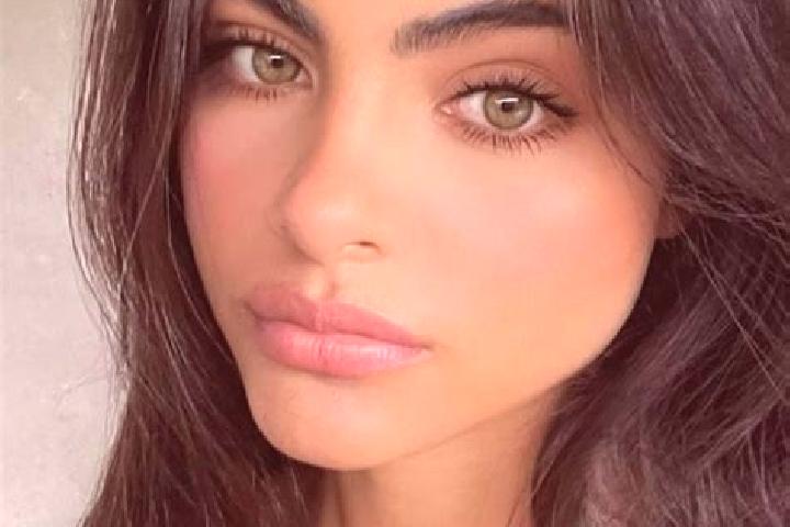 Willow, 27, a chestnut amber-eyed indian companion based in Epreville. Offering Massage, GFE, Deep French Kissing, 69, Domination. Available for incall and o...