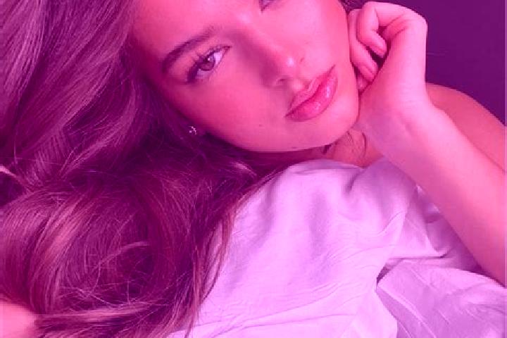 Willow, 27, a chestnut grey-eyed latina companion based in Monchy-sur-Eu. Offering BDSM, Striptease, Deep French Kissing, Dinner Date. Available for incall a...
