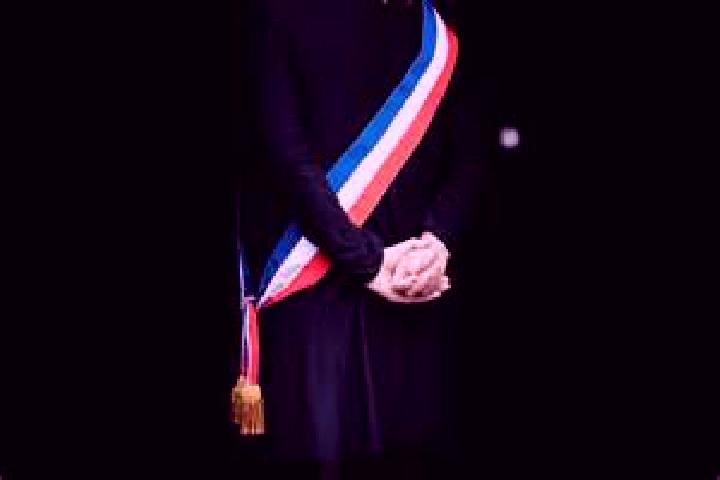 Willow, 27 — Escort in Busset, France