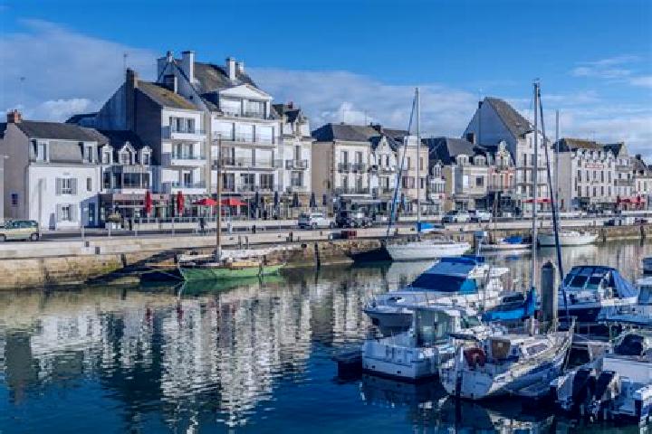 Willow, 27 — Escort in Le Pouliguen, France