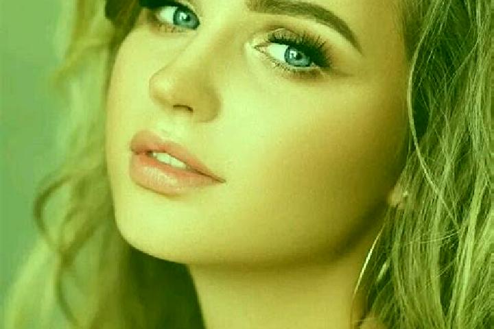 Willow, 28, a dark blonde blue-eyed asian companion based in North Brighton. Offering OWO, Duos, Travel Companion, Tantra. Available for incall and outcall, ...