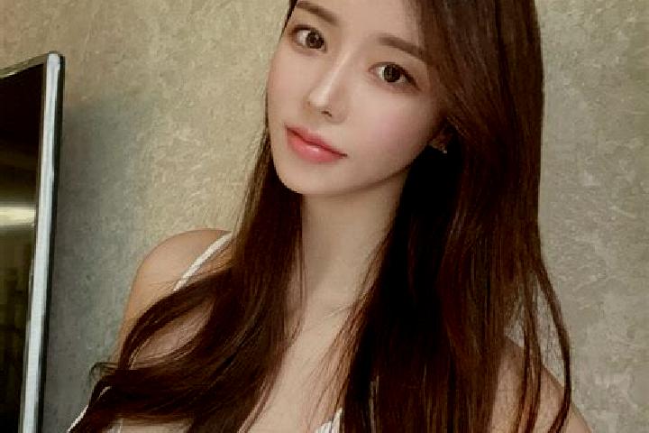 Willow, 28 — Escort in Dagangshan, China