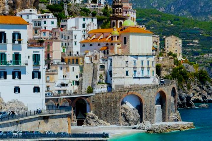 Willow, 28 — Escort in Ghiare-Madonna, Italy