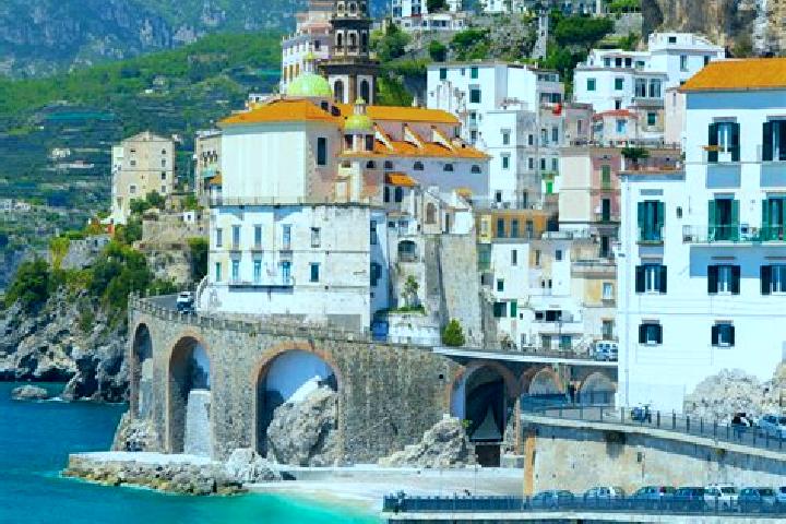 Willow, 29 — Escort in Giussano, Italy