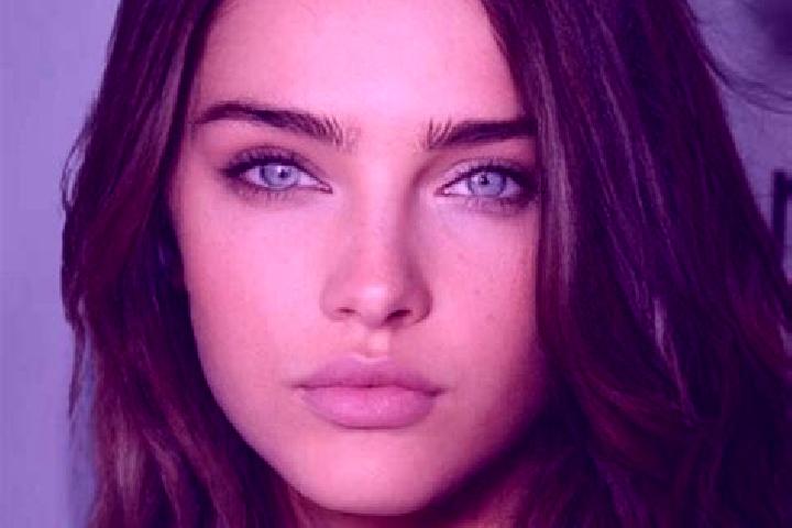 Willow, 30, a brunette blue-eyed indian companion based in Wan Chai. Offering Duos, Overnight, Party Girl, Dinner Date, GFE. Available for incall and outcall...