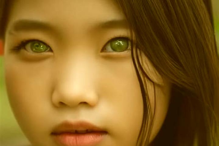 Willow, 30, a red green-eyed asian companion based in Ascrea. Offering OWO, GFE, Overnight. Available for incall and outcall, day and evening dates.