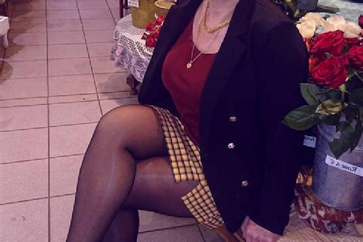 Willow, 30 — Escort in Blaisy-Bas, France