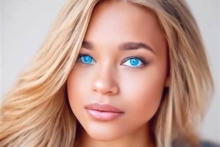 Willow, 31, a dark blonde blue-eyed latina companion based in Hell. Offering Dinner Date, OWO, Overnight. Available for incall and outcall, day and evening d...