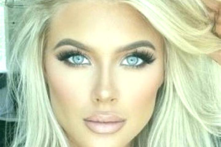 Willow, 31, a platinum blonde hazel-eyed latina companion based in Haelen. Offering Travel Companion, Couples, Striptease, Dinner Date. Available for incall ...