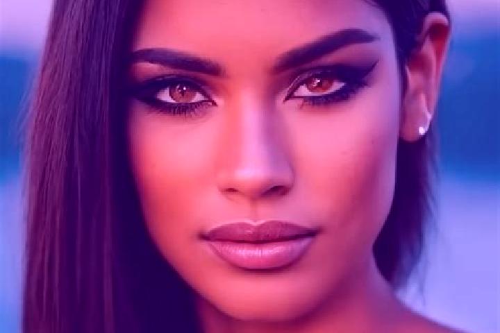 Willow, 32, a black grey-eyed latina companion based in Podgorzyn. Offering BDSM, A-Level, Massage. Available for incall and outcall, overnight bookings avai...