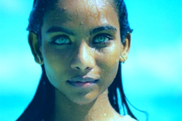 Willow, 32, a red blue-eyed indian companion based in Linares de Mora. Offering Fetish, GFE, Party Girl. Available for incall and outcall, day and evening da...