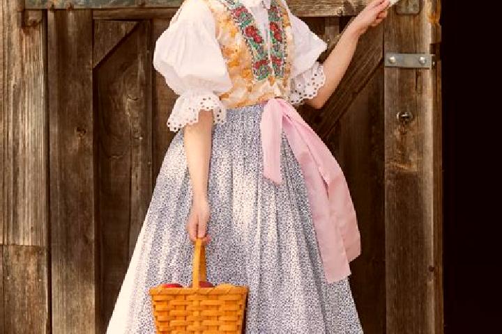 Willow, 32 — Escort in Napajedla, Czech Republic