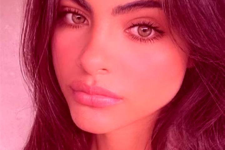 Willow, 33, a black hazel-eyed caucasian companion based in Calzadilla de Tera. Offering Massage, Duos, Prostate Massage, Erotic Massage, Striptease. Availab...