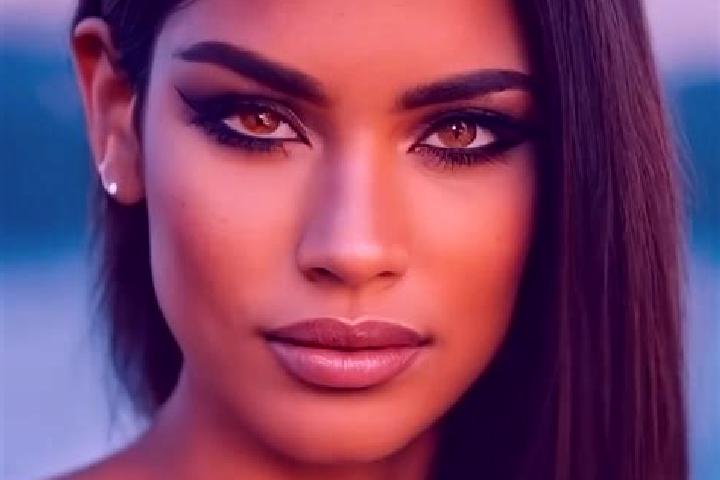 Willow, 33, a dark blonde amber-eyed latina companion based in Markesan. Offering GFE, Striptease, Prostate Massage. Available for incall and outcall, overni...