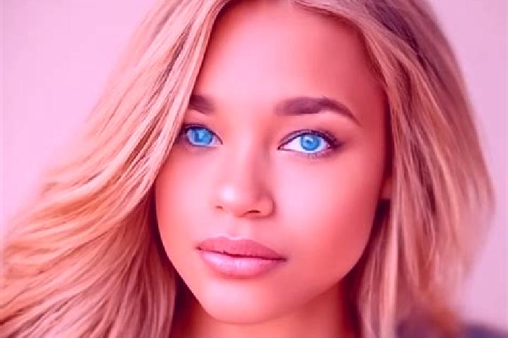 Willow, 33, a dark blonde blue-eyed latina companion based in Anjou. Offering Travel Companion, Party Girl, Massage, 69. Available for incall and outcall, ov...