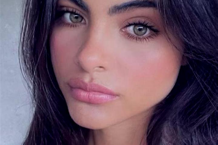 Willow, 34, a brunette green-eyed european companion based in Beuna. Offering Deep French Kissing, Couples, Fetish, Overnight. Available for incall and outca...