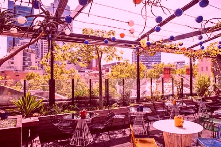 Willow, 34, a chestnut brown-eyed indian companion based in Melbourne City Centre. Offering Dinner Date, Deep French Kissing, Travel Companion, BDSM. Availab...