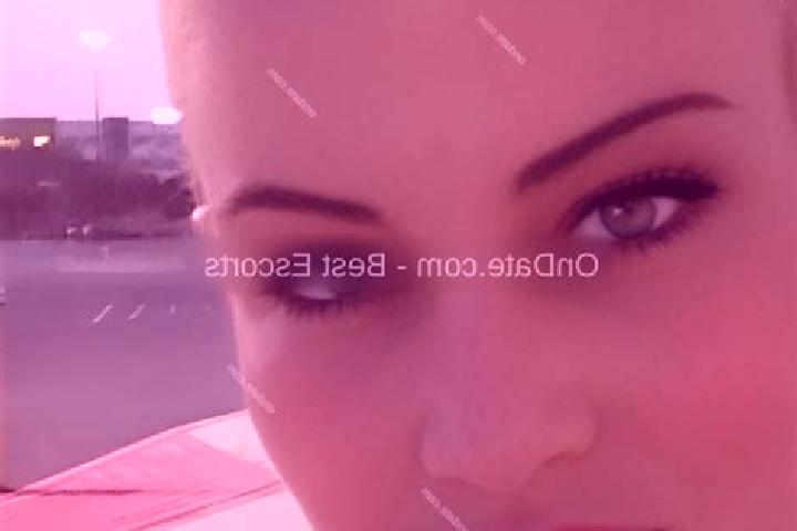 Willow, 34 — Escort in Buhaceni, Romania
