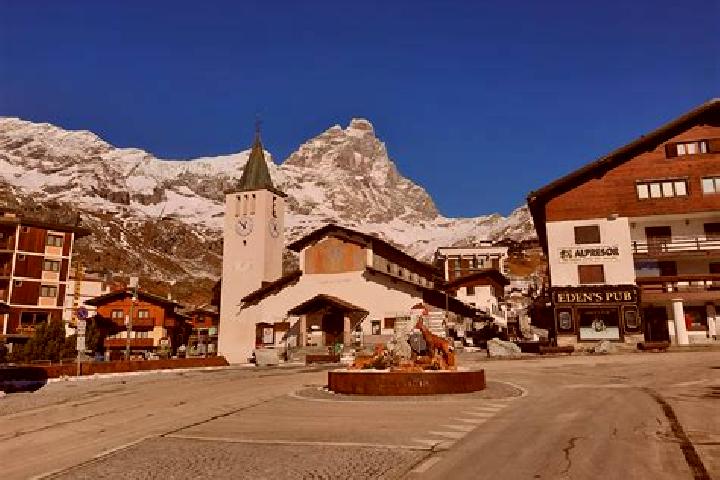 Willow, 34 — Escort in Valtournenche, Italy