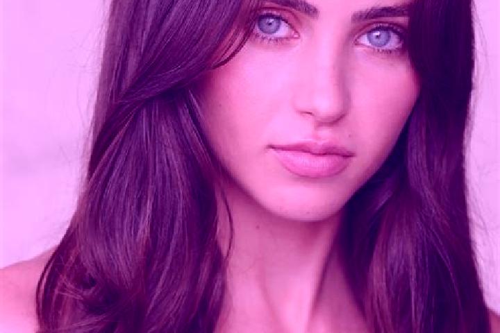Willow, 35, a red brown-eyed mediterranean companion based in Tokar. Offering OWO, BDSM, 69. Available for incall and outcall, overnight bookings available.