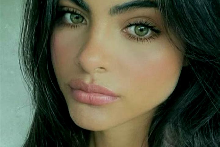 Willow, 36, a red amber-eyed indian companion based in Belmonte de Tajo. Offering Girlfriend Experience, Dinner Date. Available for incall and outcall, overn...